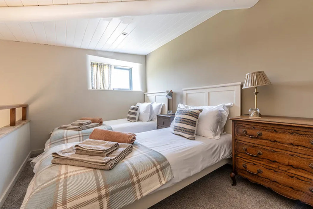 Non Dual Weekend Retreat